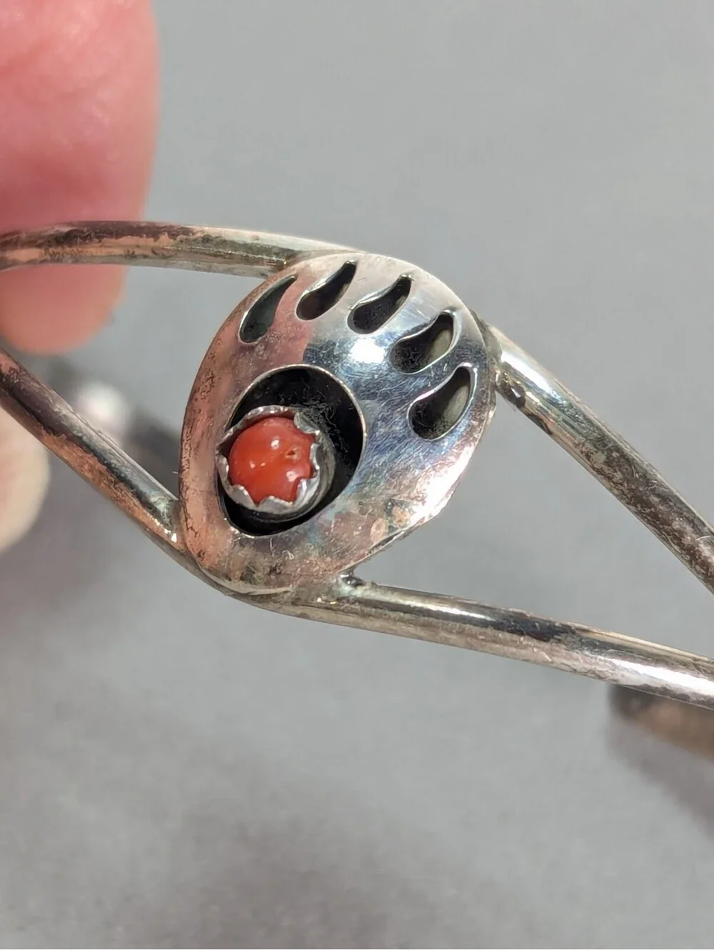 VTG Bear Paw Infant Baby Cuff Bracelet Sterling Silver Coral Native American